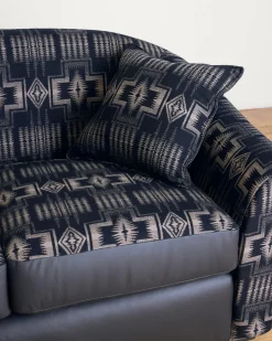 Pendleton HARDING BARREL SOFA ONE SIZE Fashion