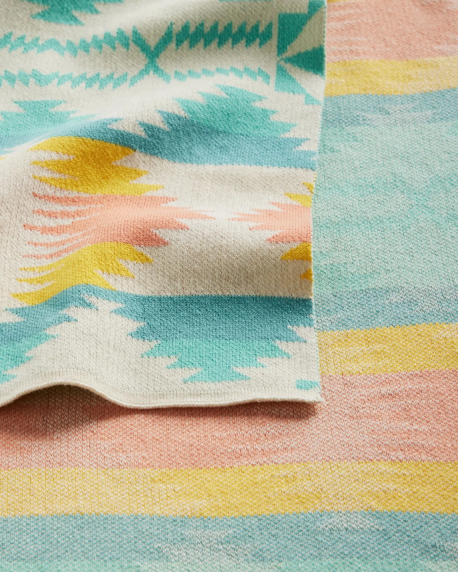 Pendleton KNIT BABY BLANKET WITH BEANIE ONE SIZE Outlet