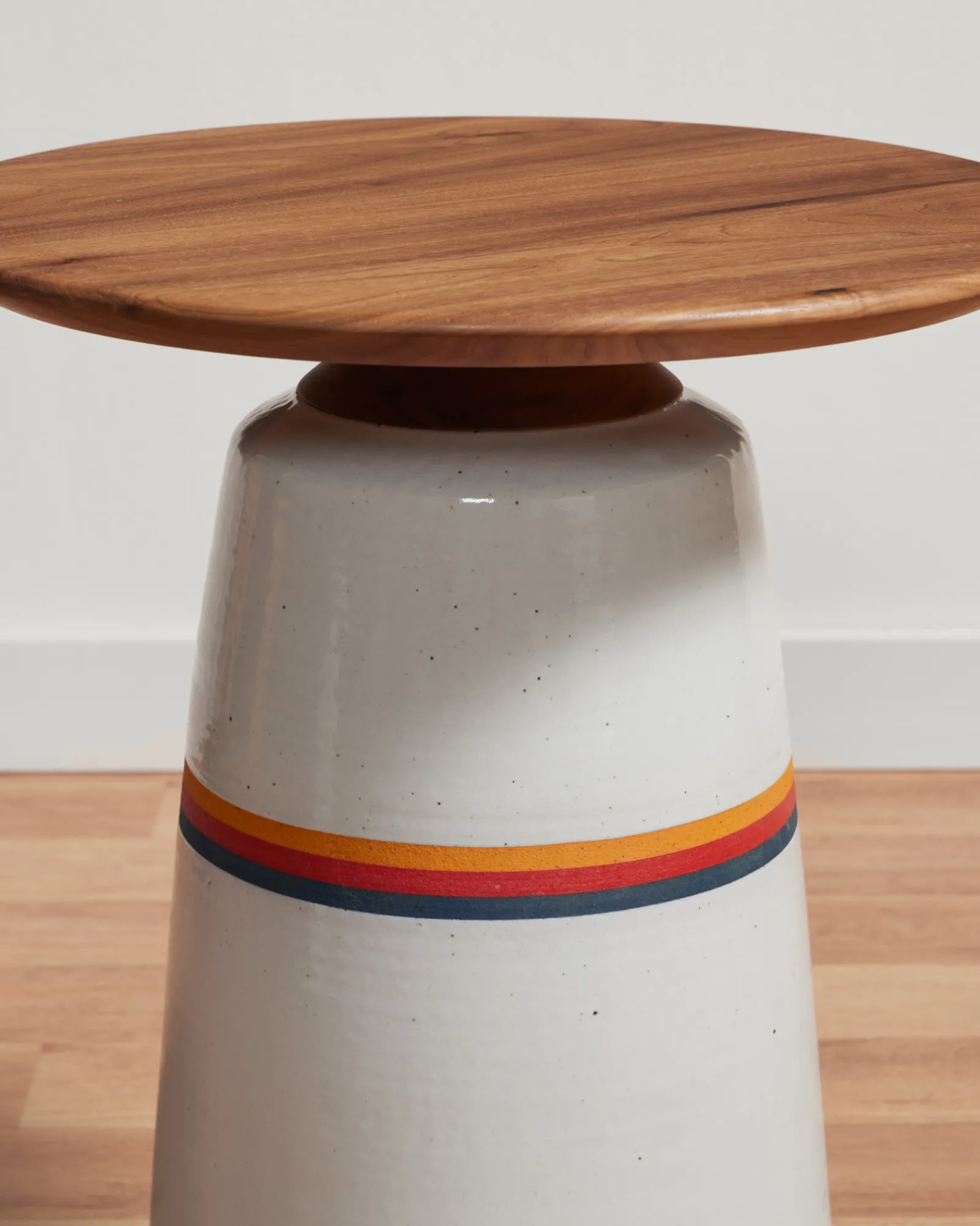 Pendleton PALM DESERT SHORT COCKTAIL TABLE ONE SIZE Clearance